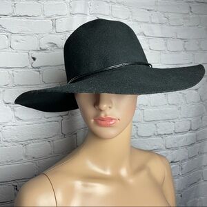 NWT New HAT ATTACK Devon Floppy Brim Black Hat